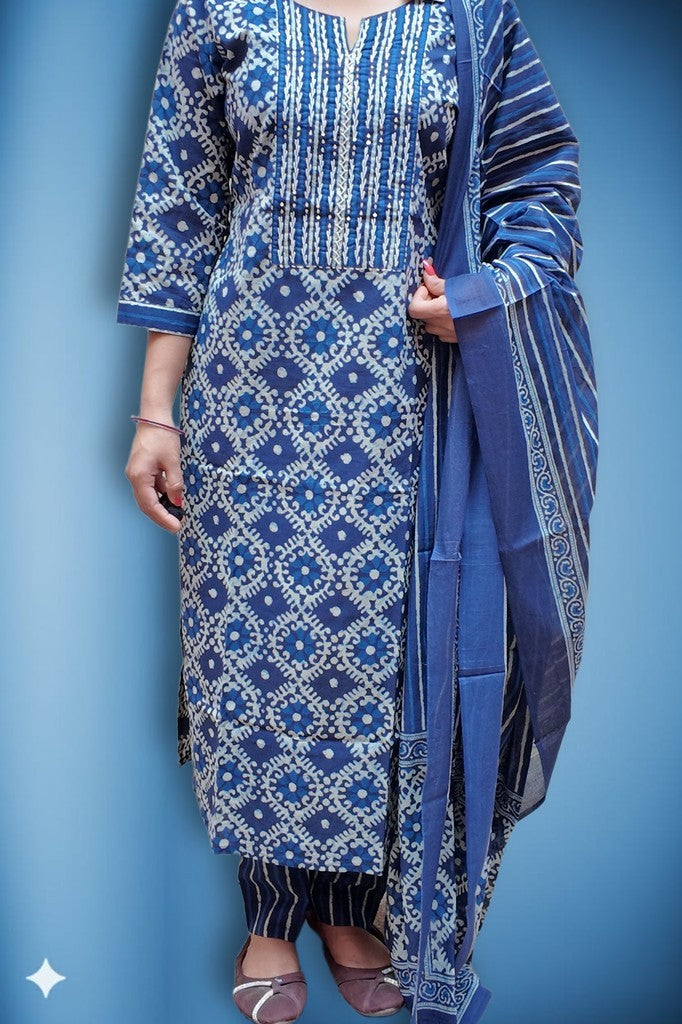 Sapphire Regal Timeless Elegance Suit