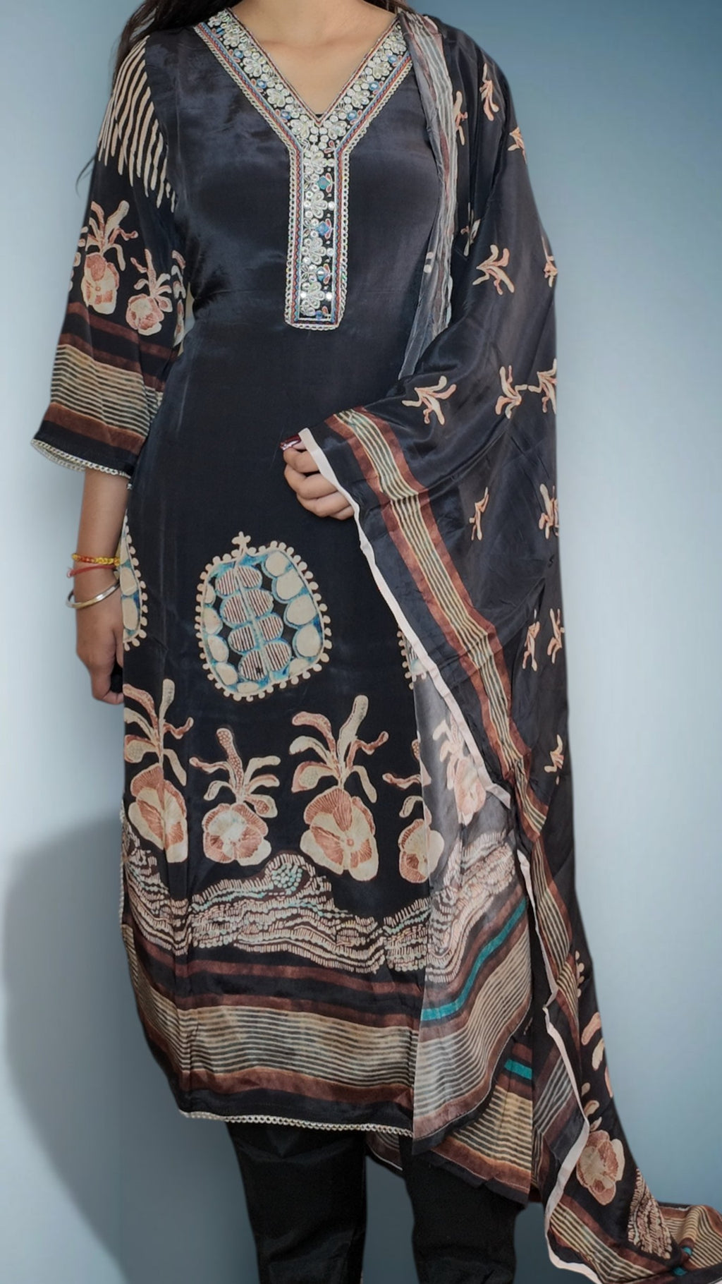 Onyx Regal Timeless Elegance Suit