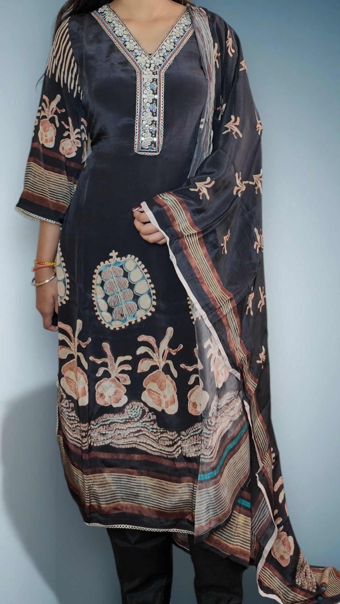 Onyx Regal Timeless Elegance Suit