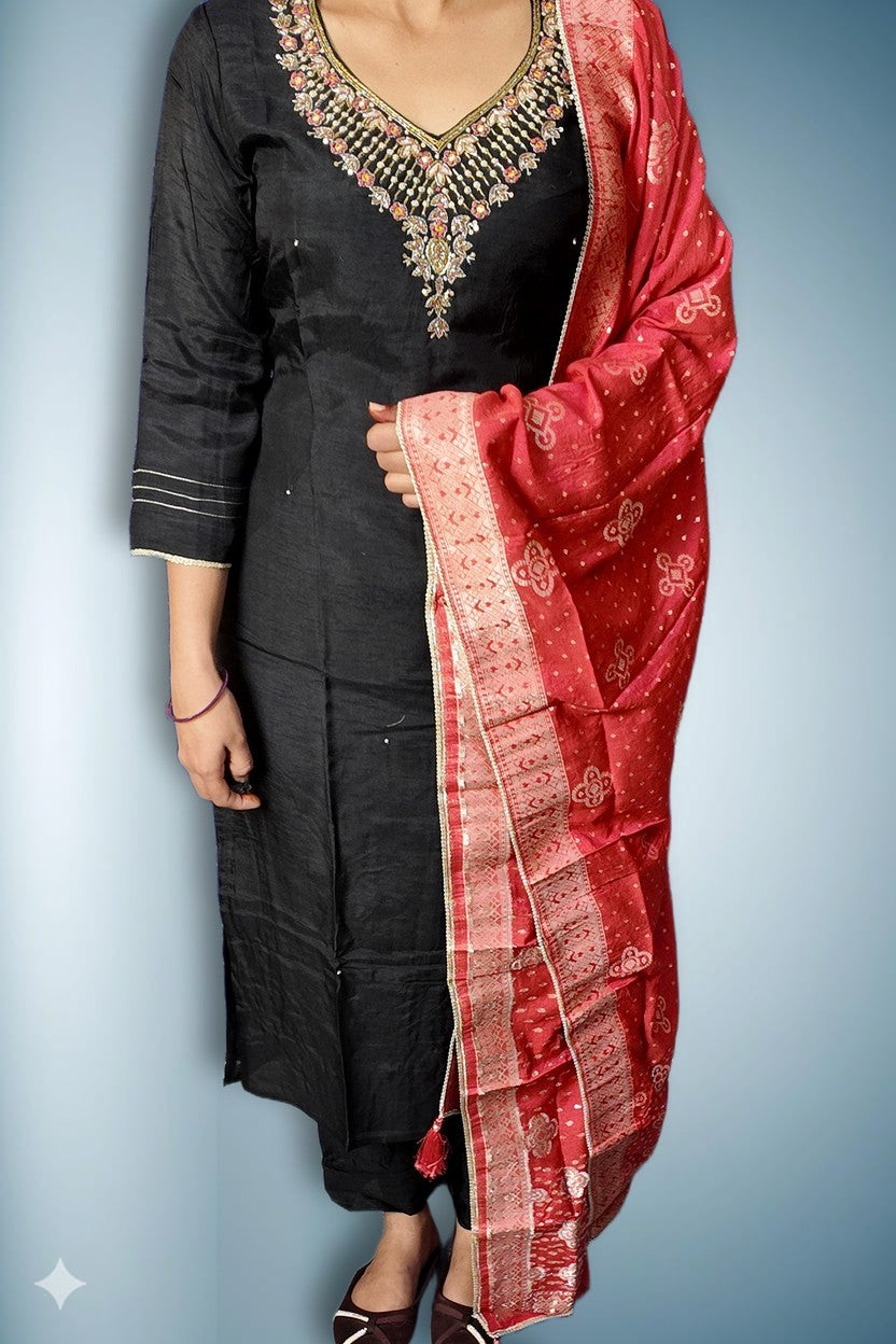 Onyx Regal Opulent Elegance Suit