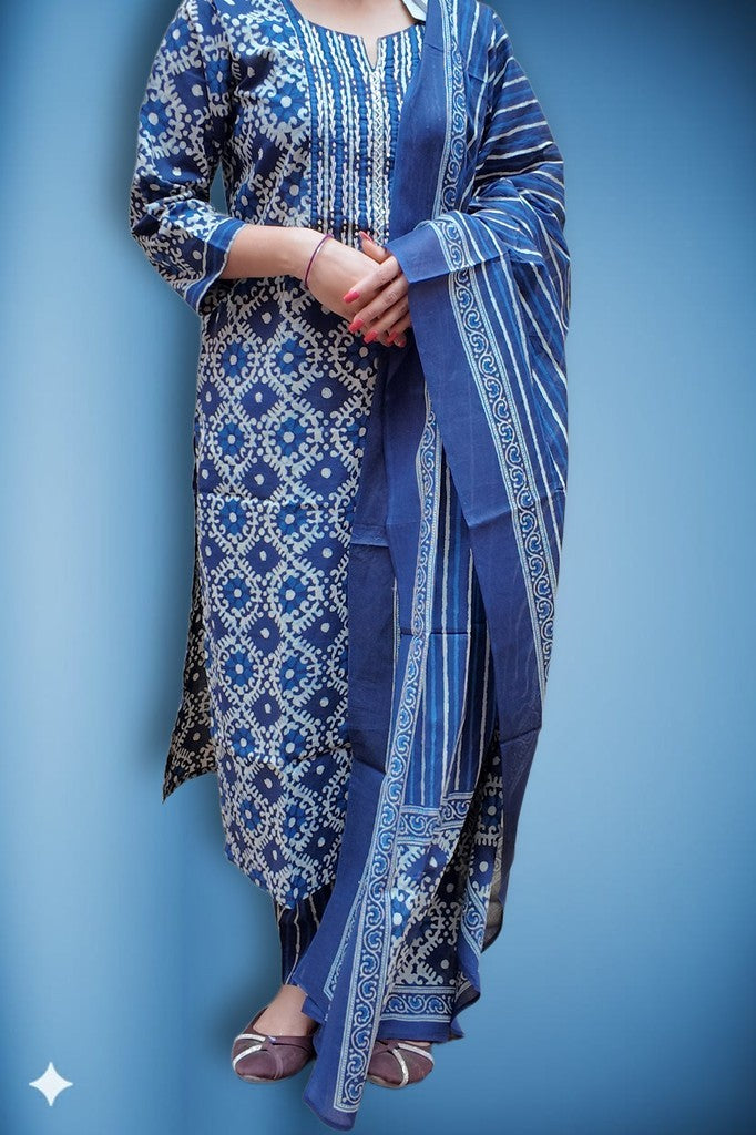 Sapphire Regal Timeless Elegance Suit