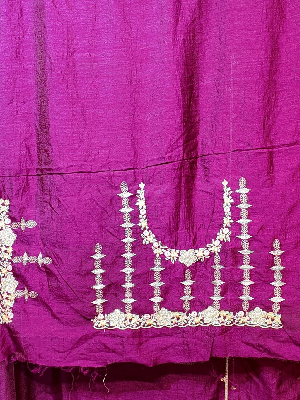 Sapphire Regal Exquisite Aura Saree