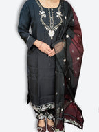 Onyx Regal Exquisite Elegance Suit
