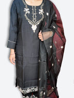 Onyx Regal Exquisite Elegance Suit