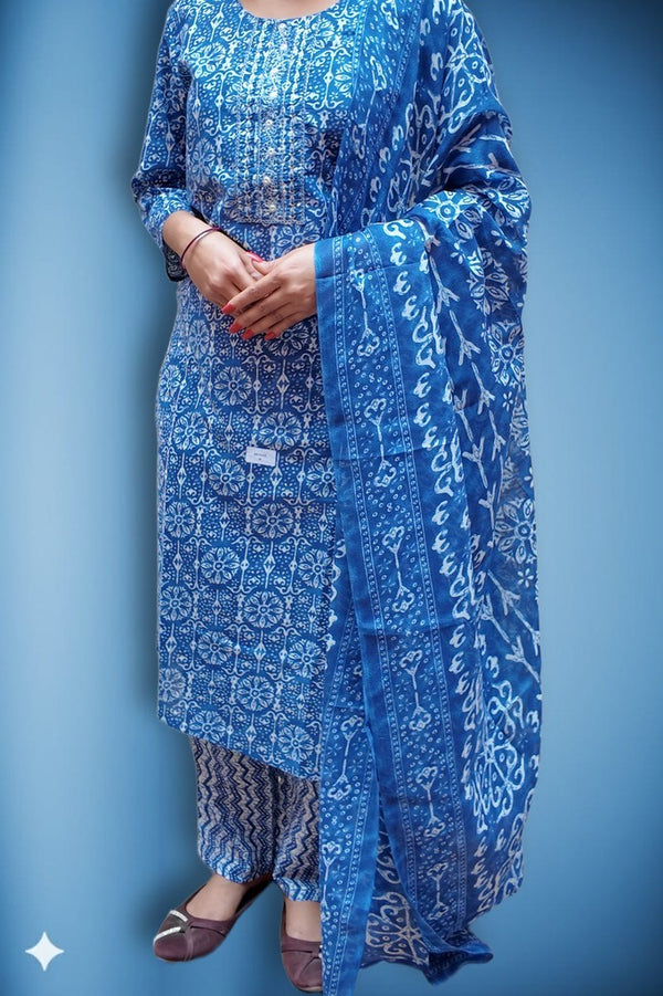 Sapphire Regal Heritage Bloom Suit