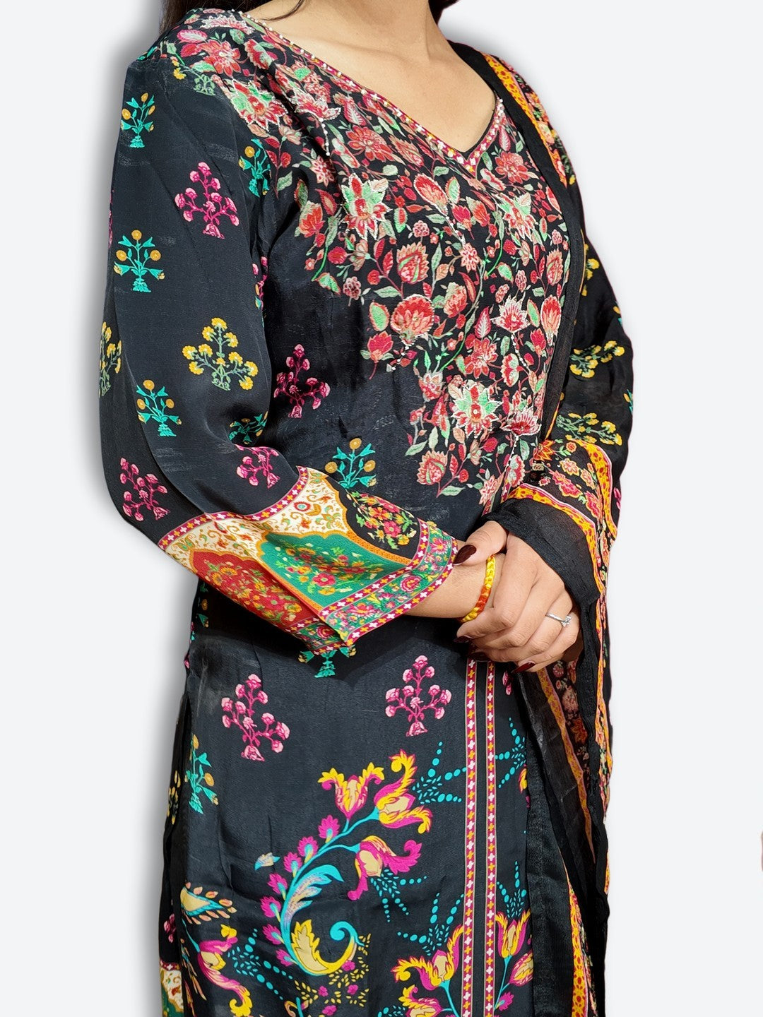 Onyx Regal Heritage Elegance Suit