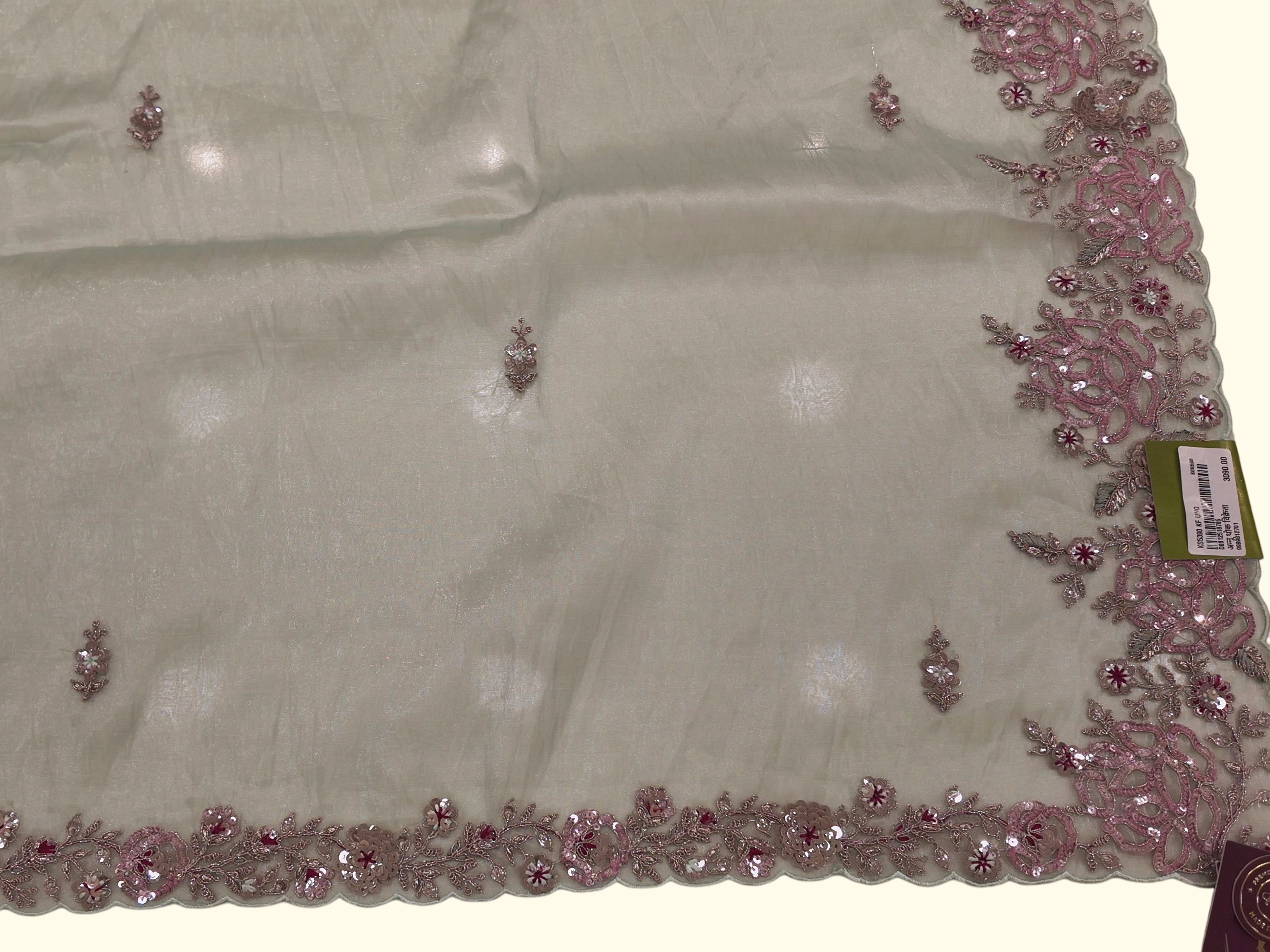 Barcode D0012518706 - Category 3_no_bg