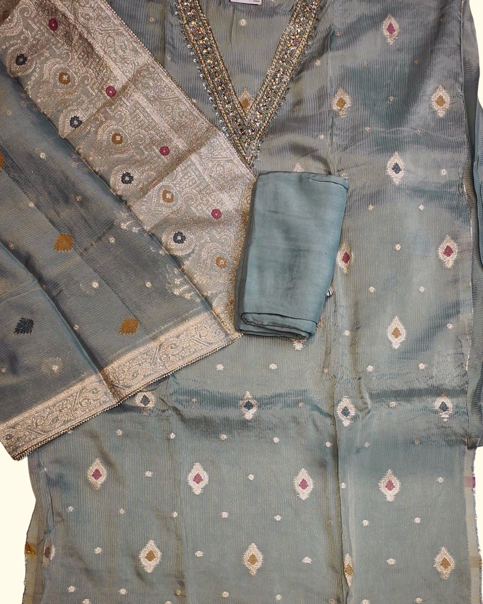 Barcode D0012522570 - Category 4_no_bg