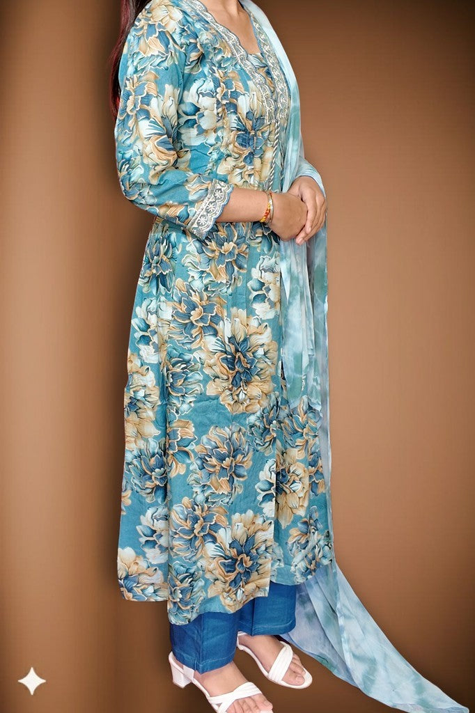 Peony Opulent Bloom Charm Suit