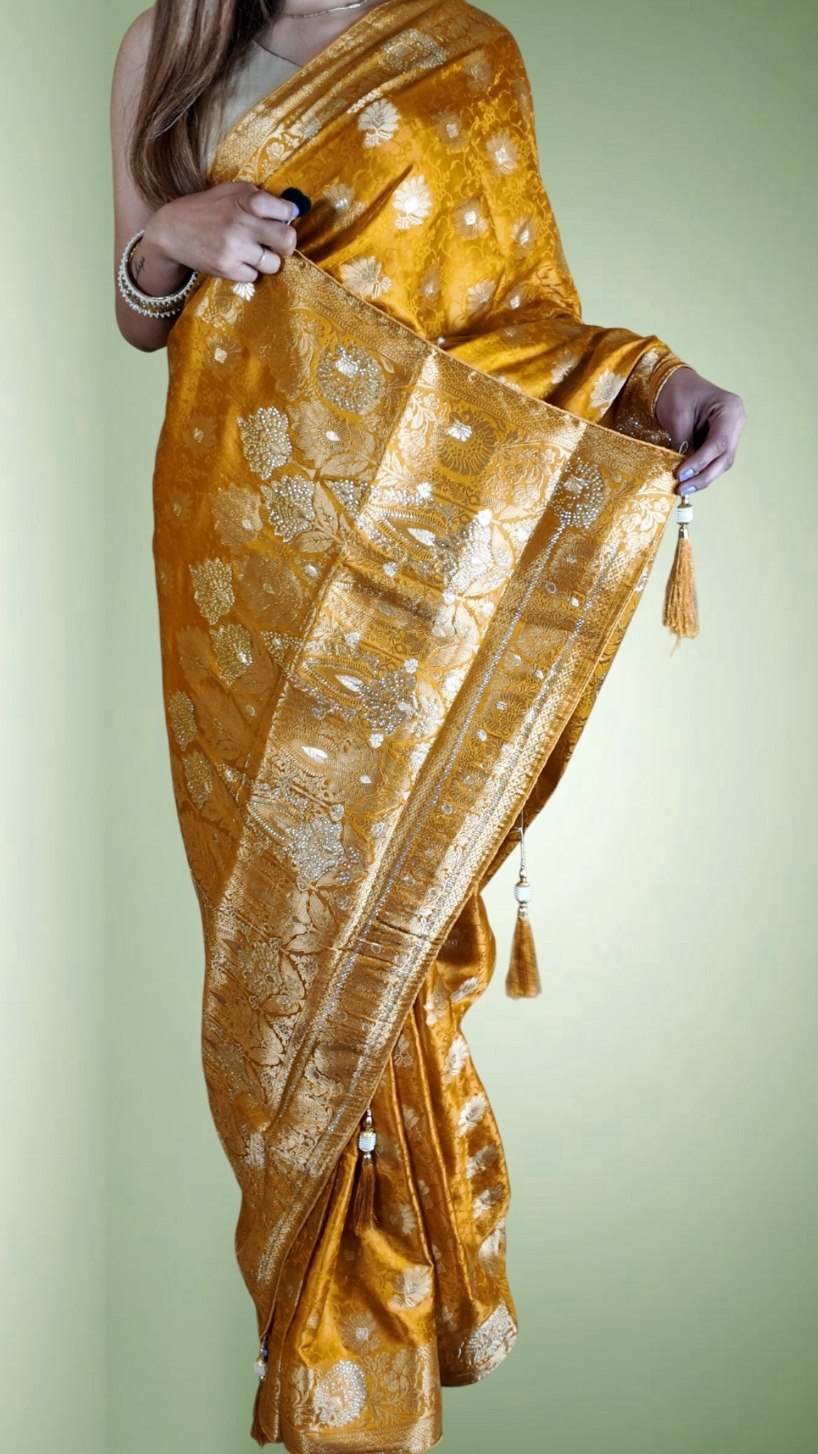 Pure Banarasi Silk Saree with Zari Butis & Pallu
