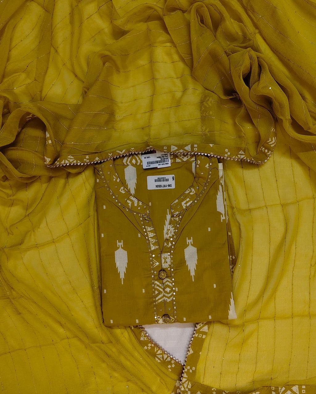 Amber Regal Elegance Charm Suit