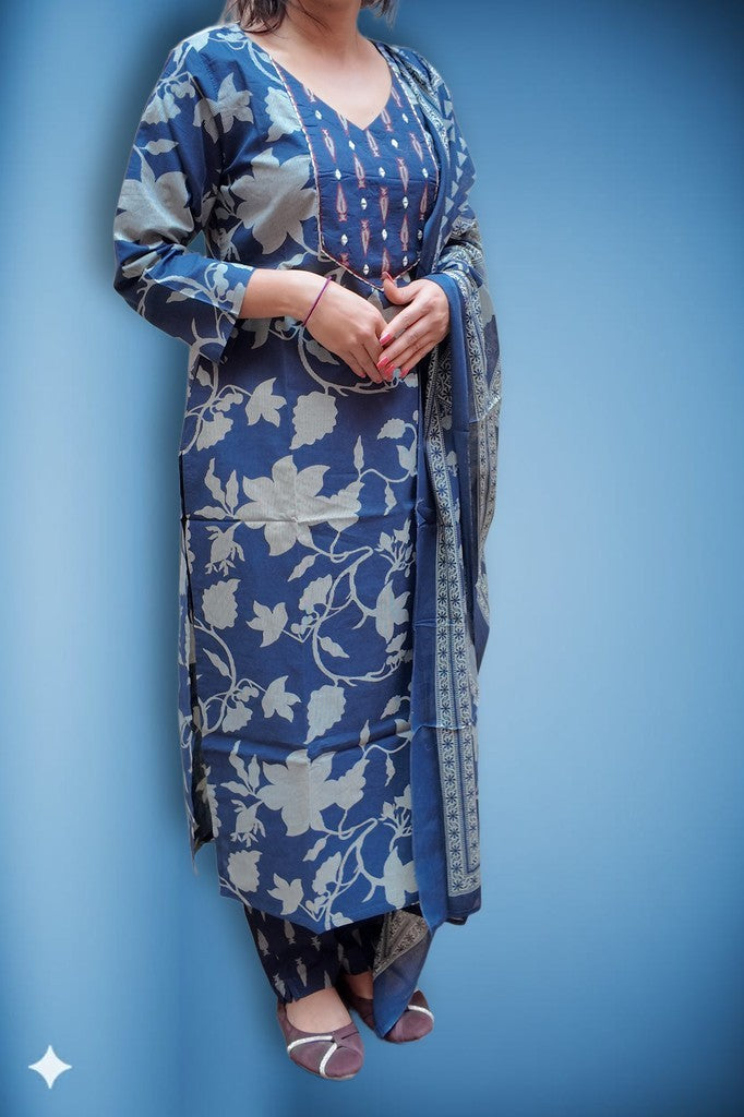 Sapphire Timeless Elegance Aura Suit