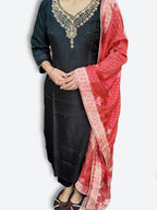 Onyx Regal Opulent Elegance Suit