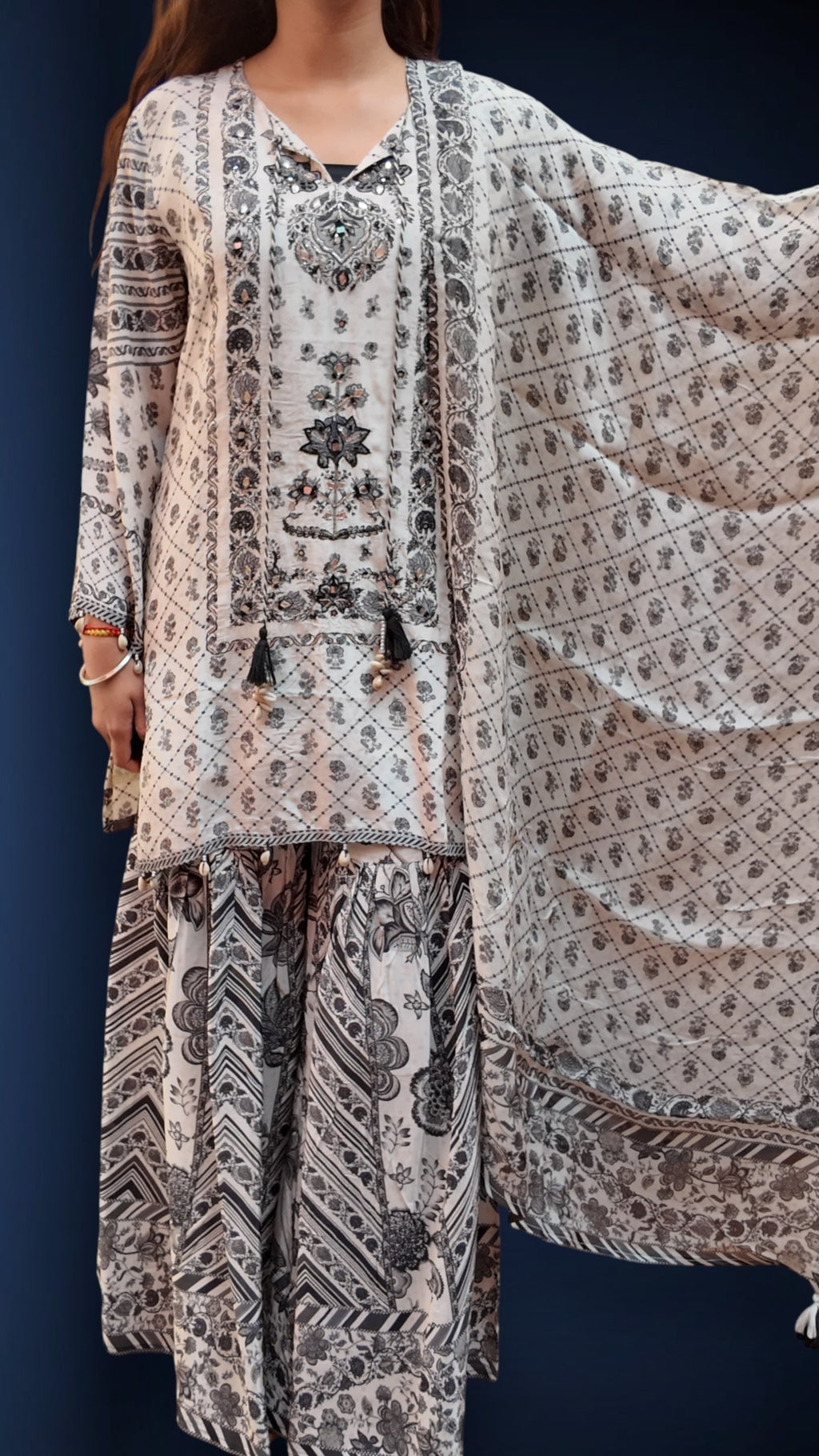 Ivory Timeless Elegance Classic Suit