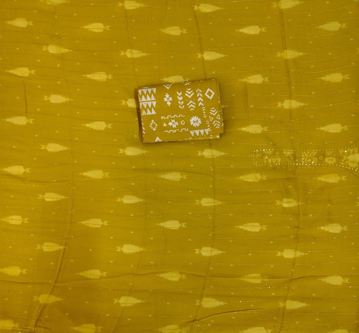 Amber Regal Elegance Charm Suit