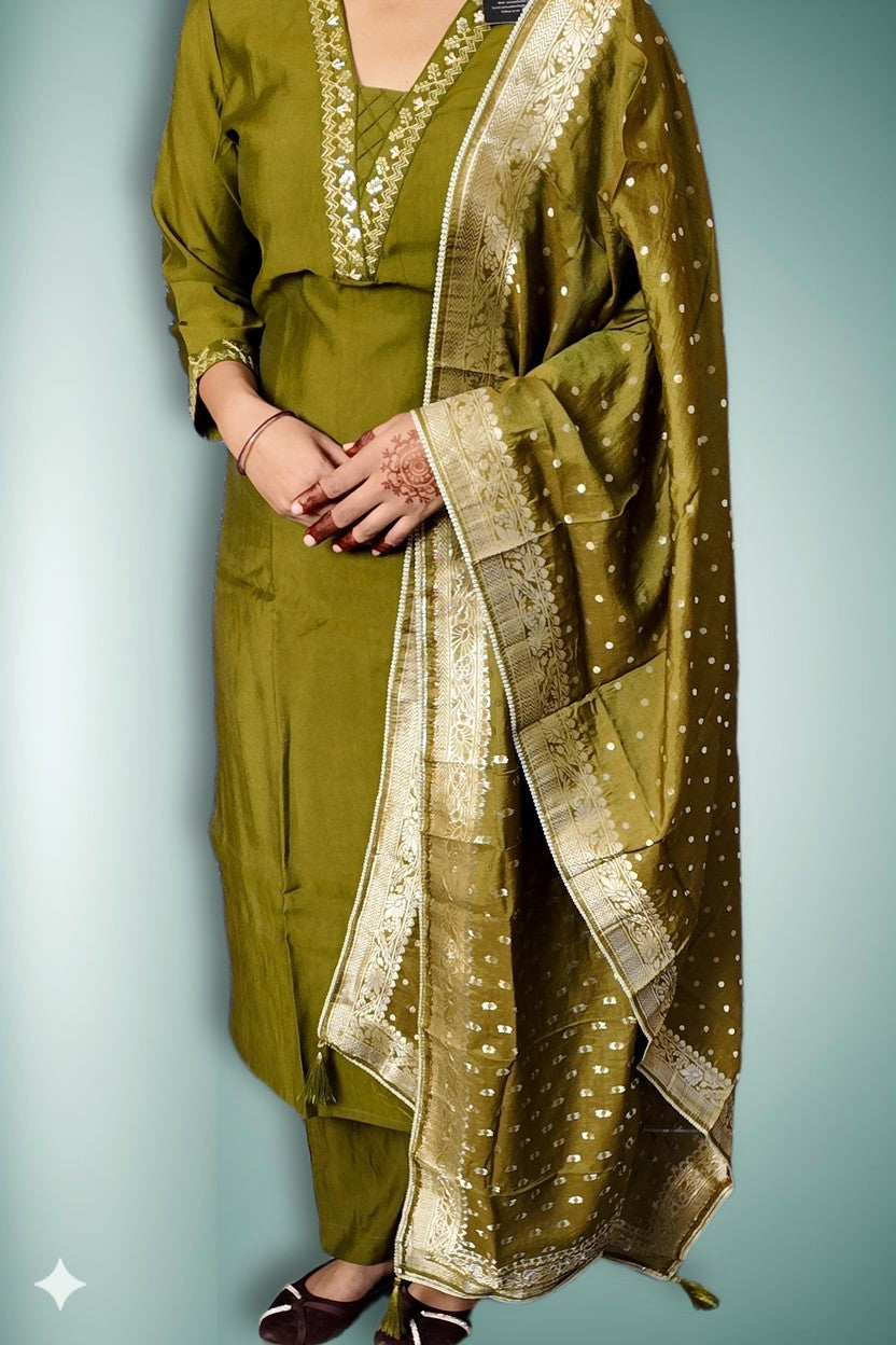 Jade Regal Timeless Elegance Suit