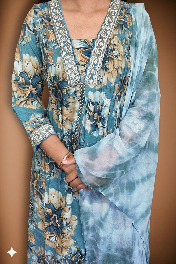 Peony Opulent Bloom Charm Suit