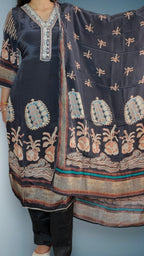 Onyx Regal Timeless Elegance Suit