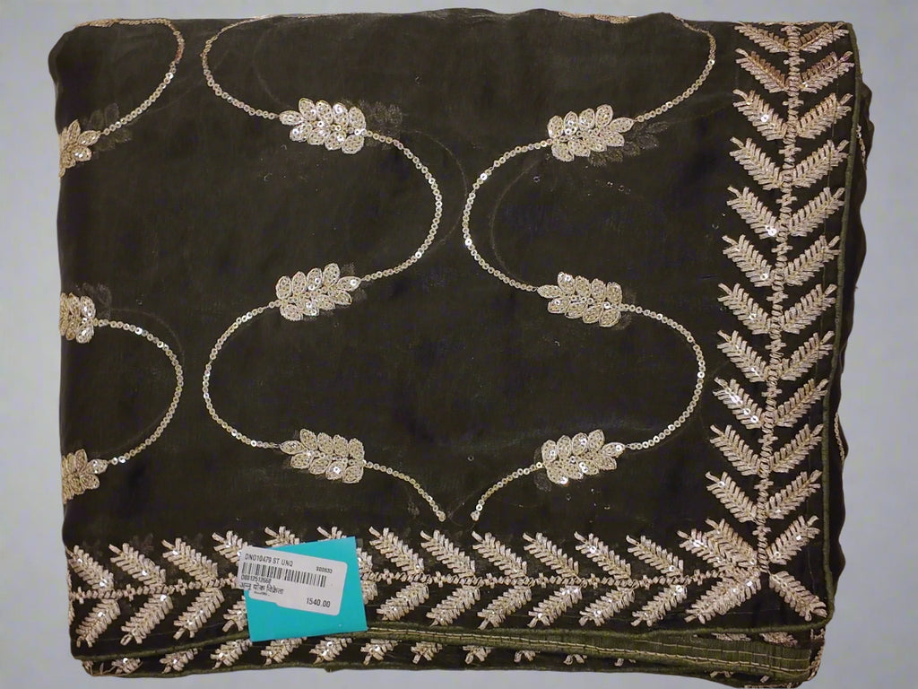 Luxe Leafy Glory Black Saree with Elegant Sequins",