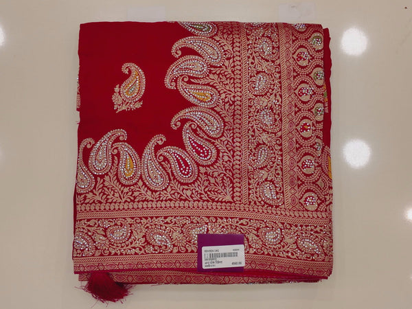 Radiant Crimson Saree with Exquisite Paisley Glamour",