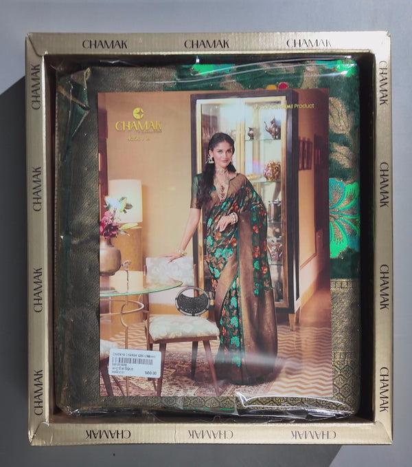 Vibrant Green Floral Saree with Luxurious Comfort",