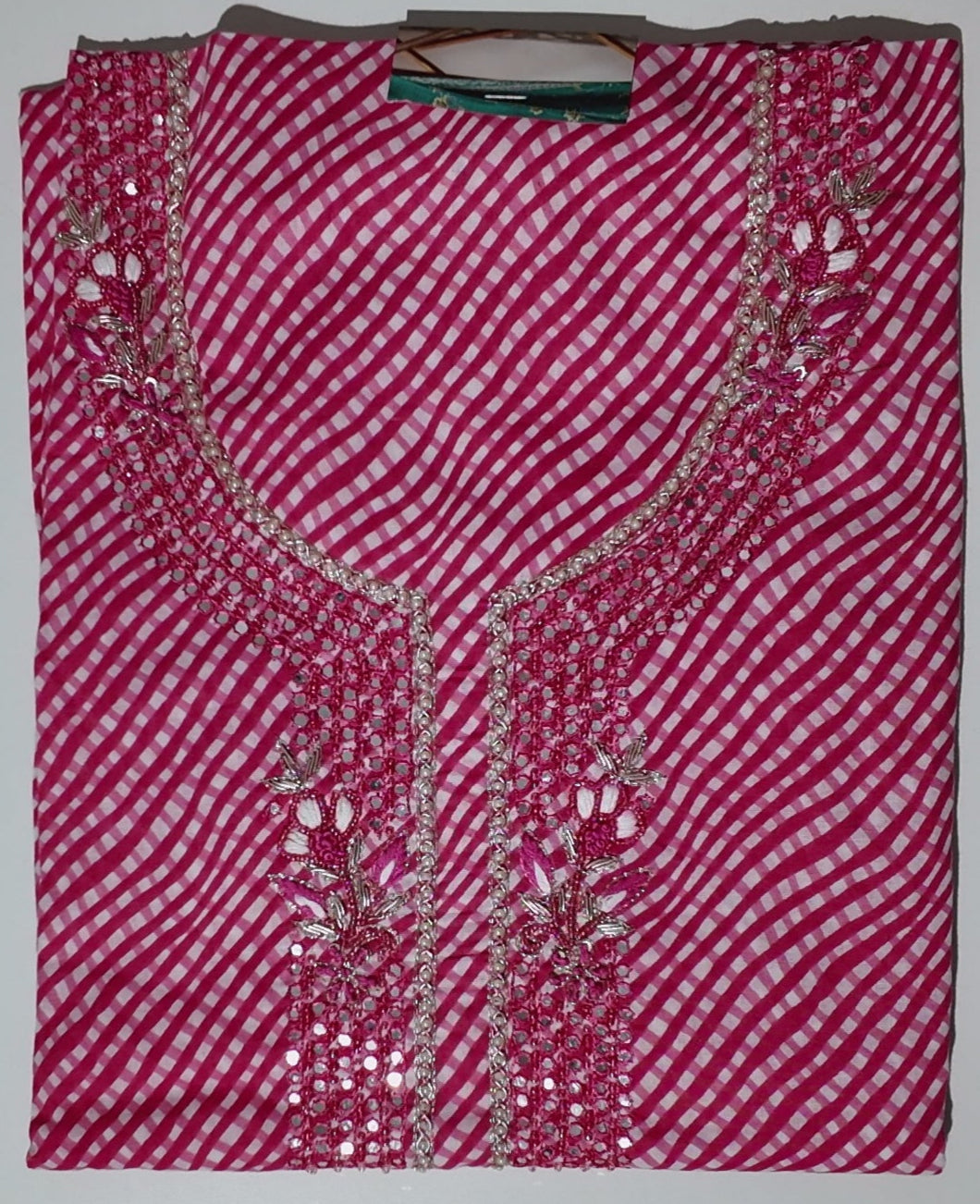 Vibrant Fuchsia Gleam: Embroidered Unstitched Suit Bliss