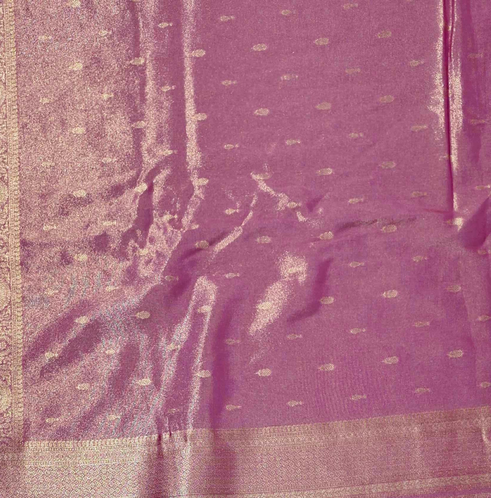 Radiant Fuchsia Silk Saree with Intricate Zari Brocade",