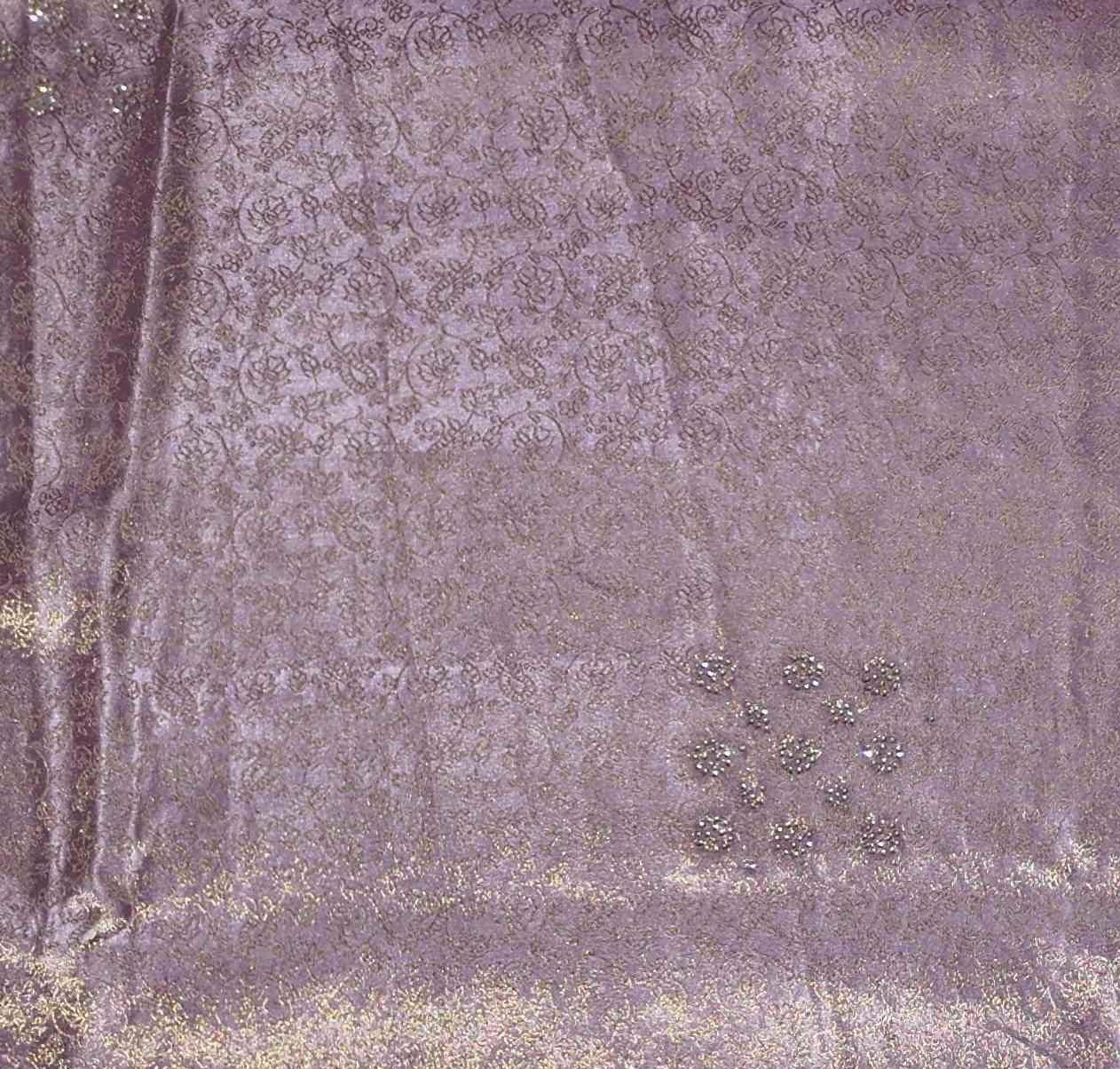 Lavender Luxe: Gleaming Jacquard Saree for Festive Glamour",