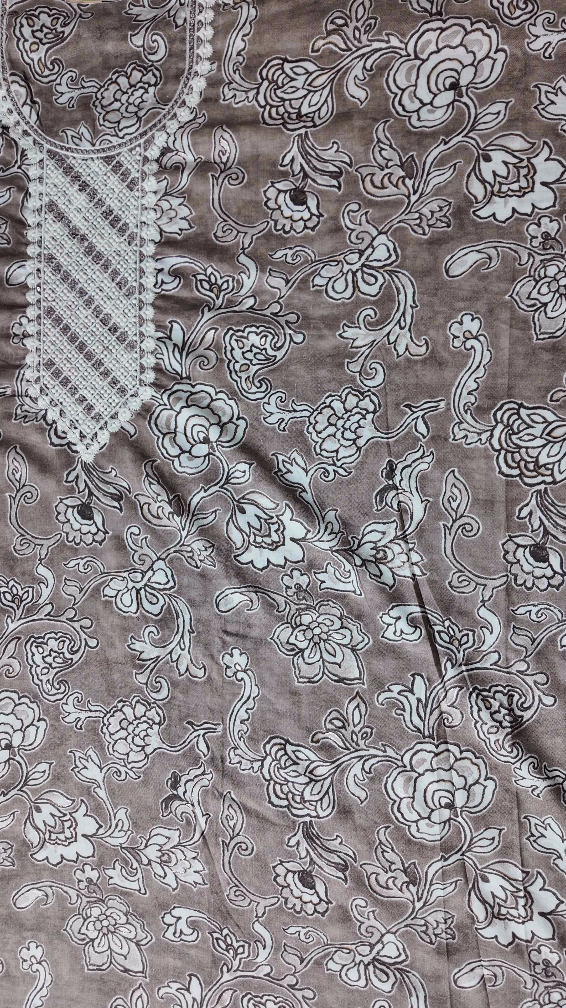 Chic Delicate Floral Motif Unstitched Suit