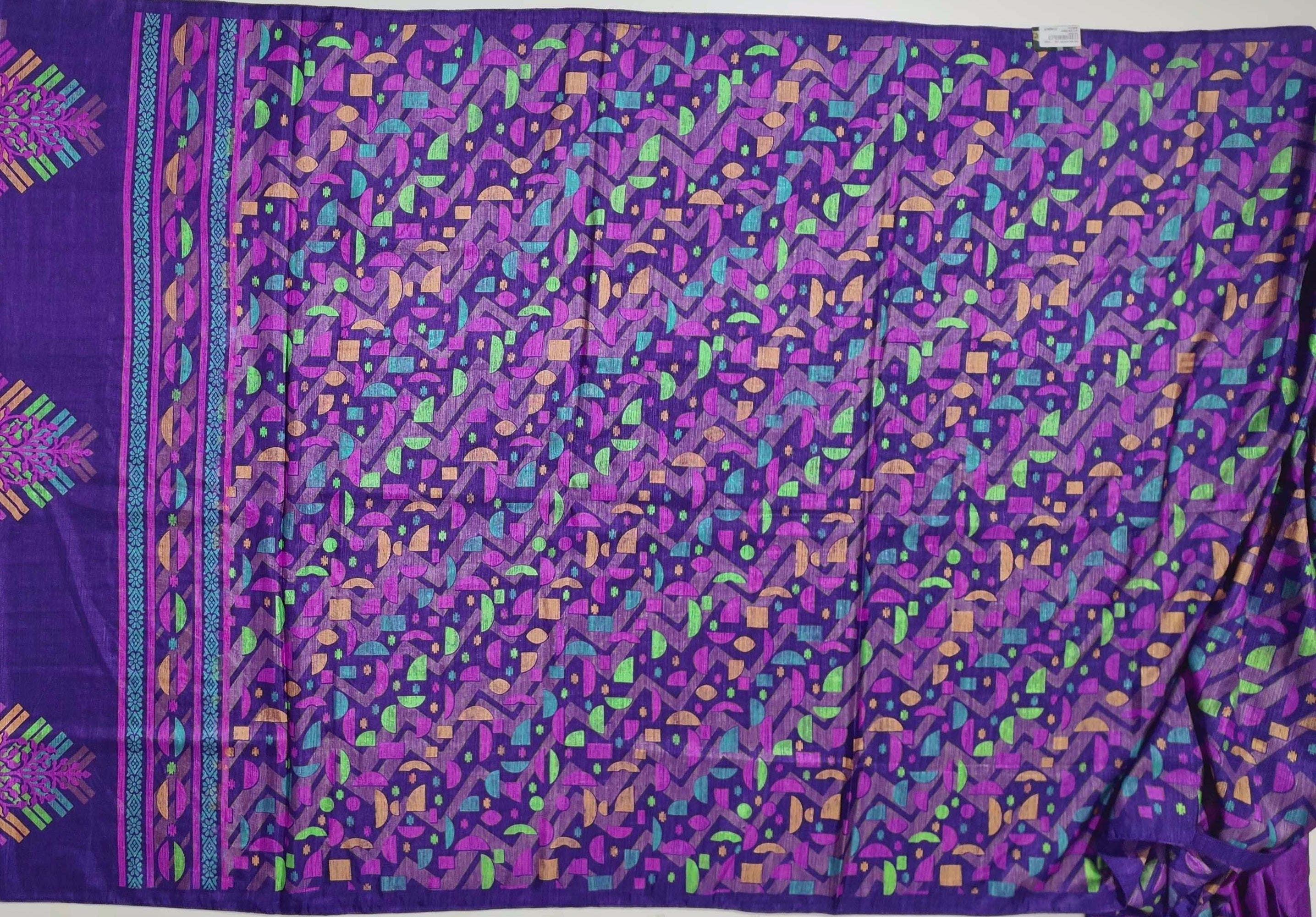 Vivid Geometric Charm: Vibrant Saree for All Occasions",