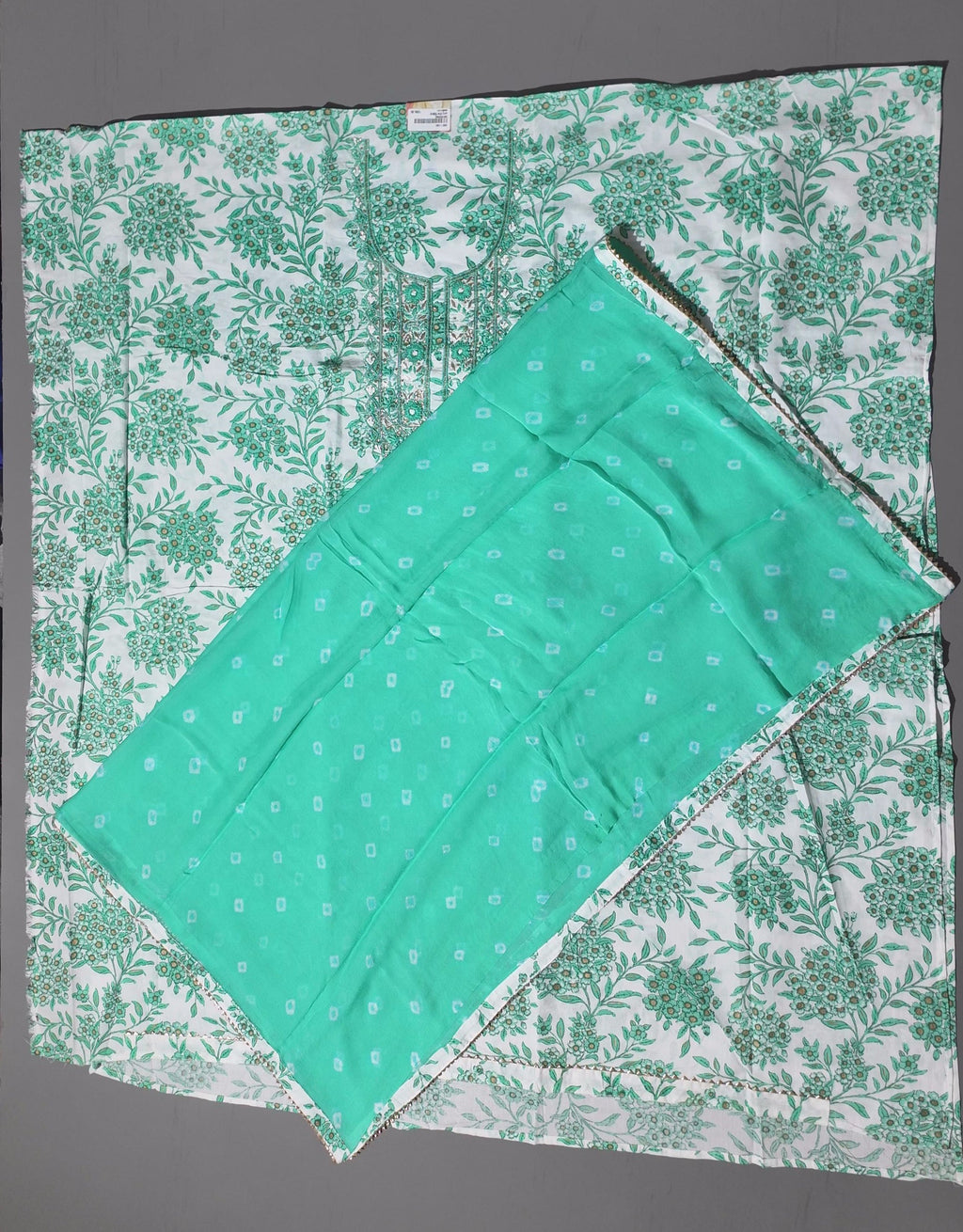 Floral Serenity Unstitched Suit: Effortless Grace in Green