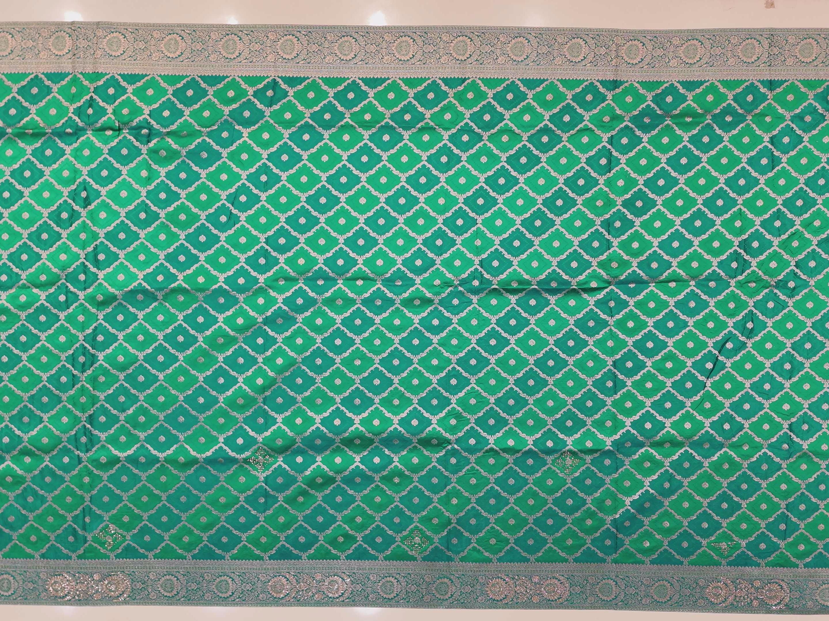 Barcode D0012517472 - Category 5