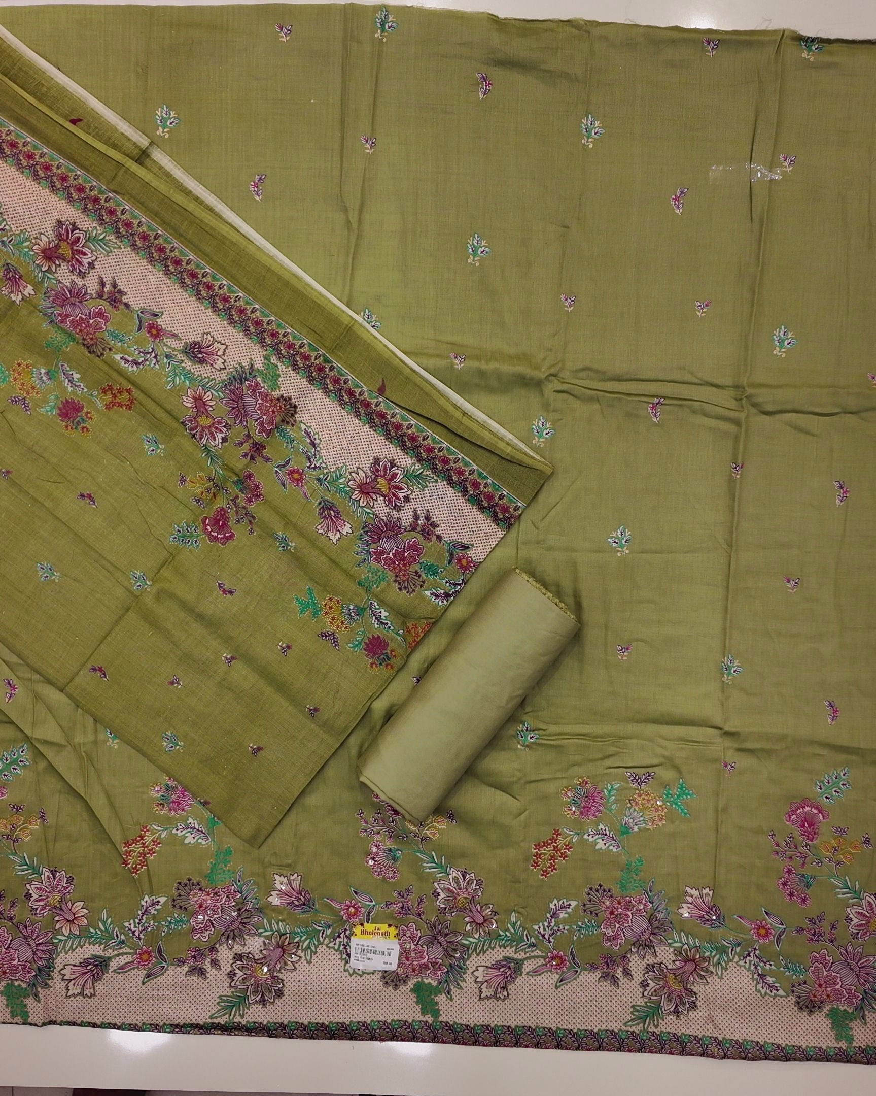 Barcode D001255915 - Category 3