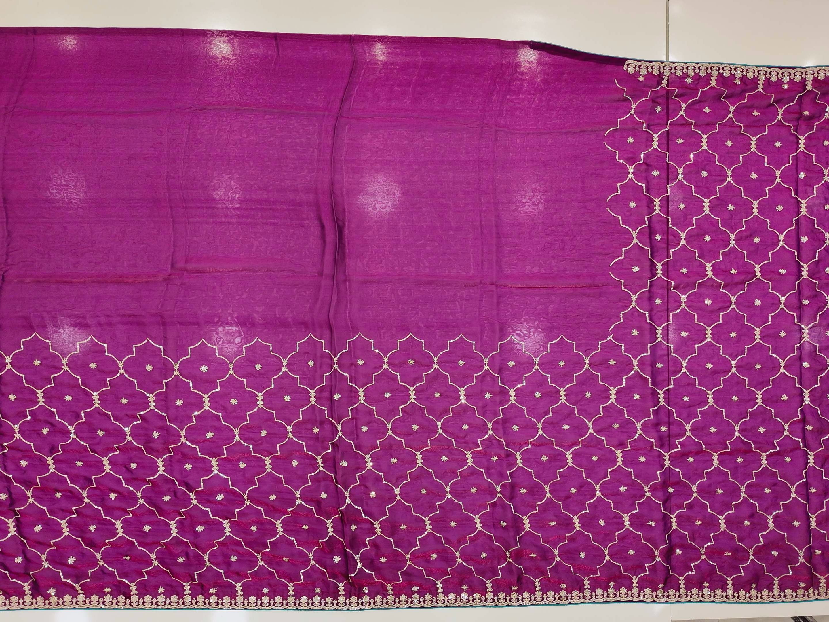 Barcode D0012519285 - Category 4