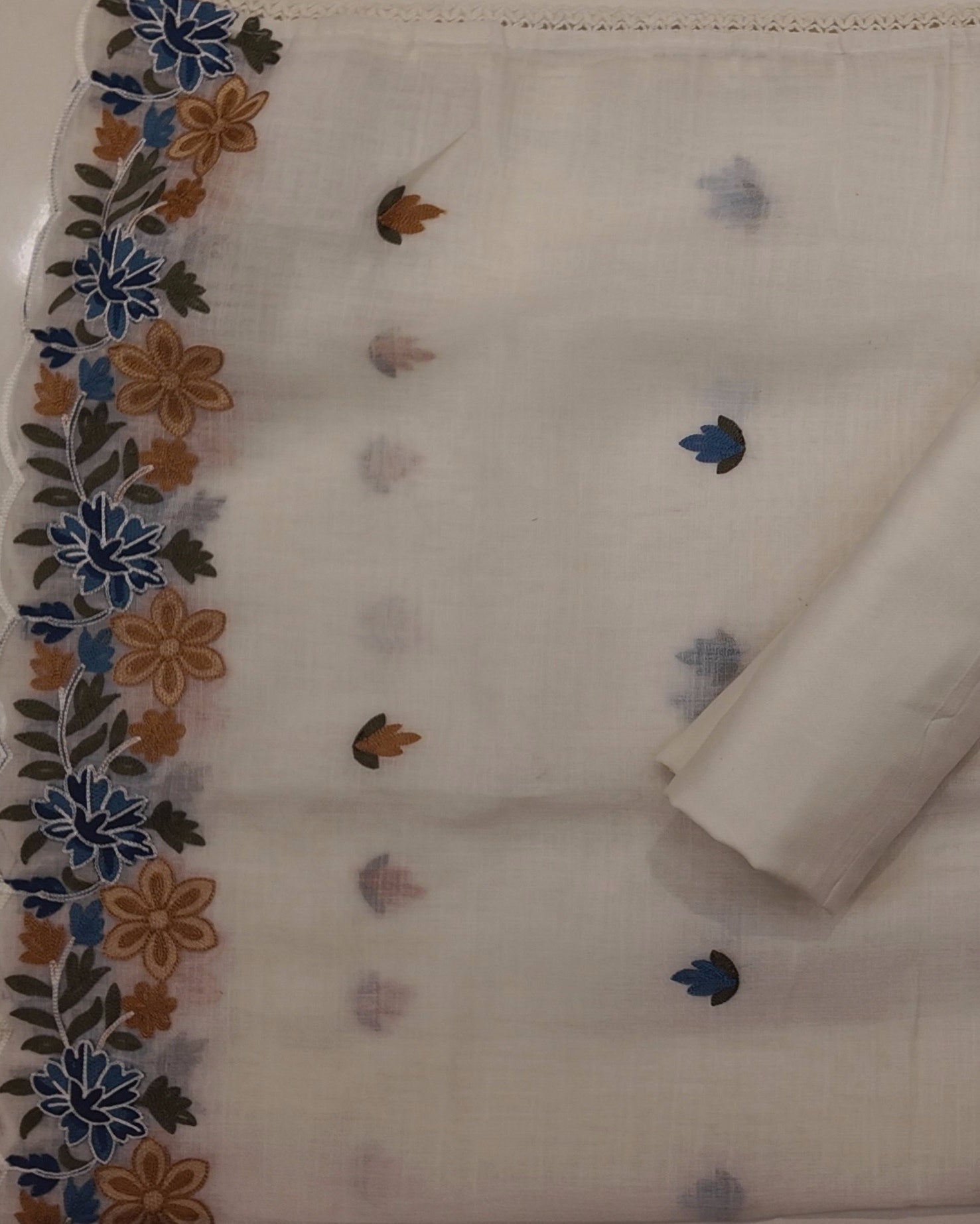 Barcode D0012518591 - Category 4