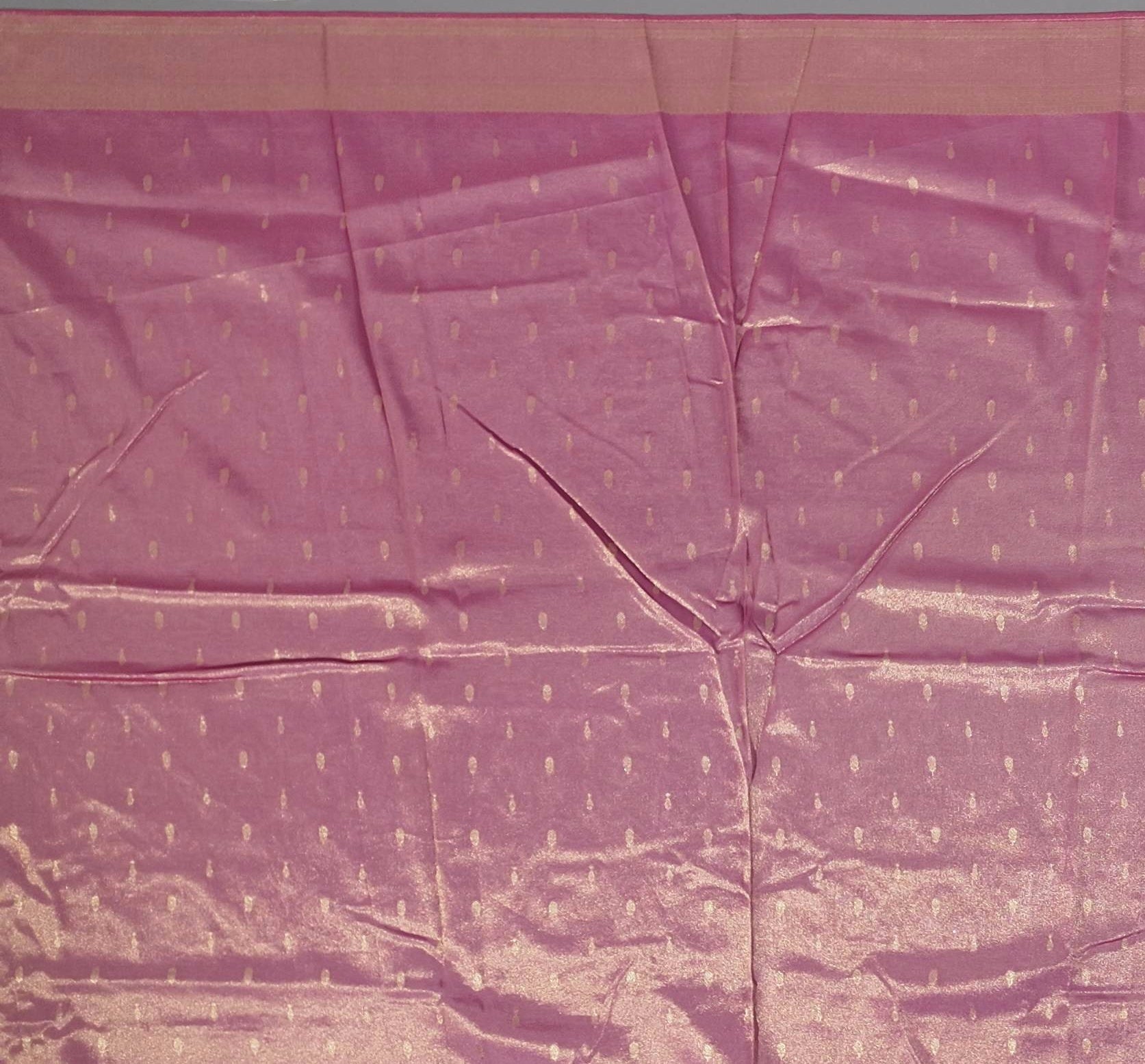 Majestic Pink Banarasi Silk Saree with Ornate Gold Woven Patterns",