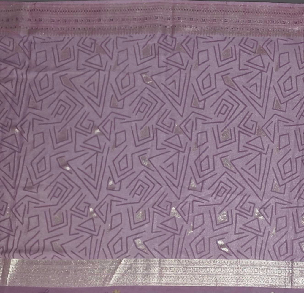 Radiant Lilac Floral Saree for Festive Celebrations",