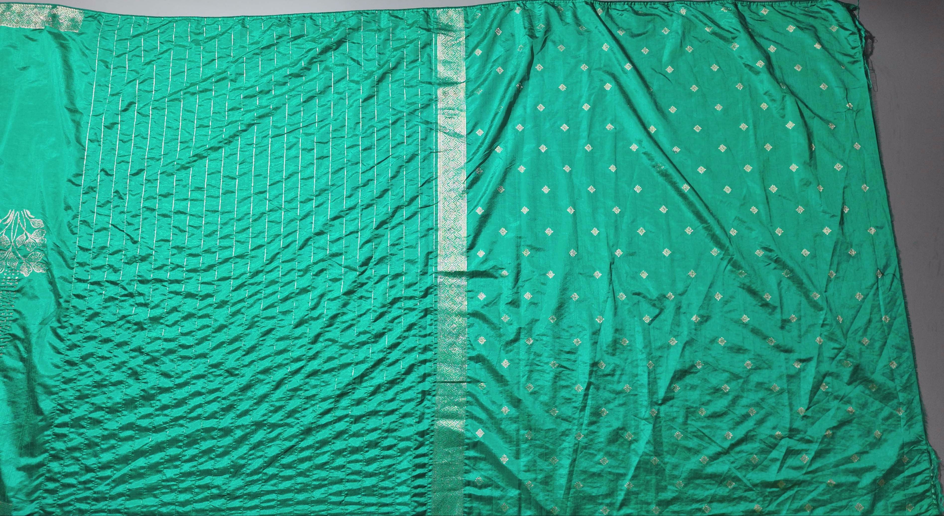 Opulent Floral Unstitched Suit in Vibrant Teal",