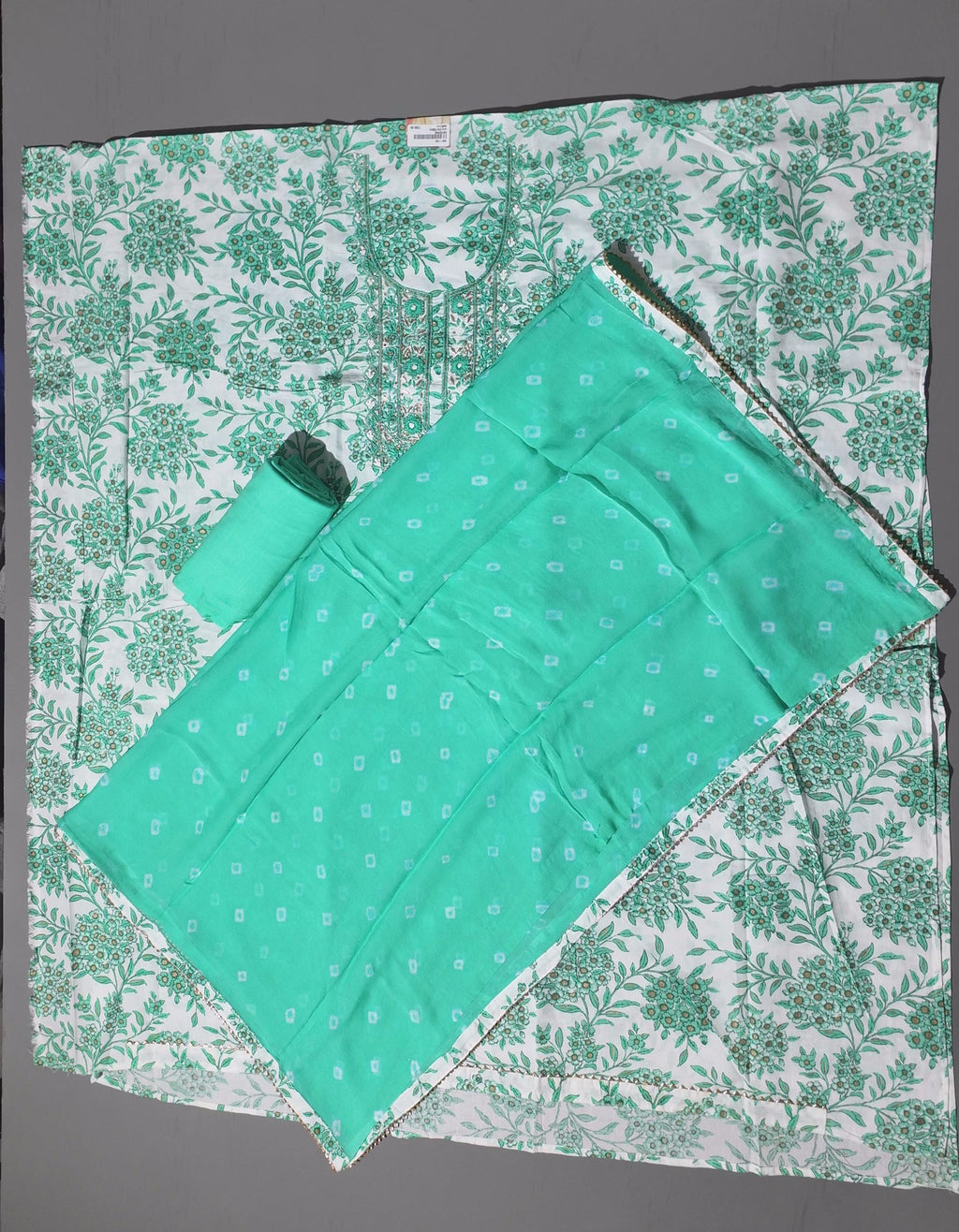 Floral Serenity Unstitched Suit: Effortless Grace in Green