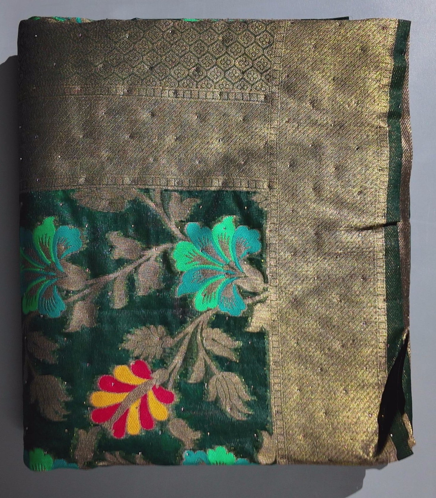 Vibrant Green Floral Saree with Luxurious Comfort",