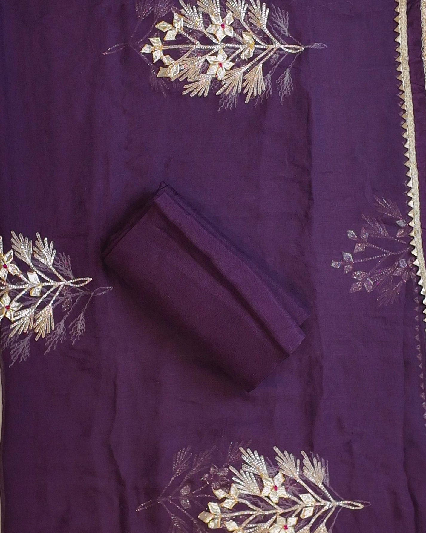 Barcode D0012522562 - Category 5