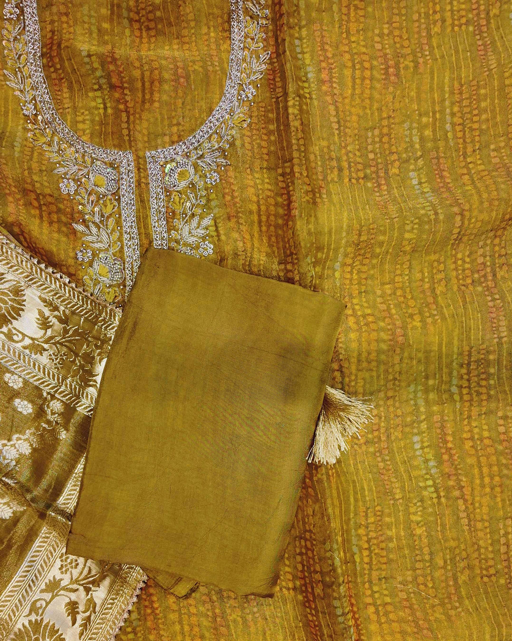 Barcode D0012522569 - Category 5