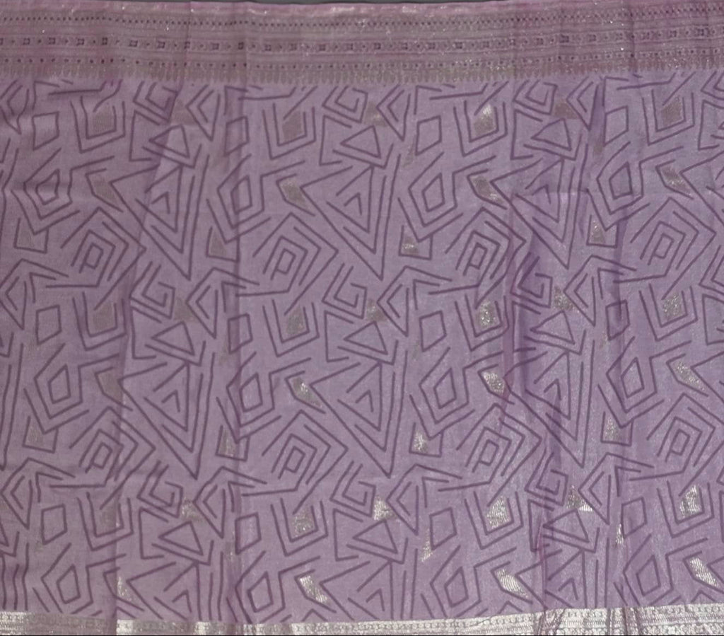 Radiant Lilac Floral Saree for Festive Celebrations",