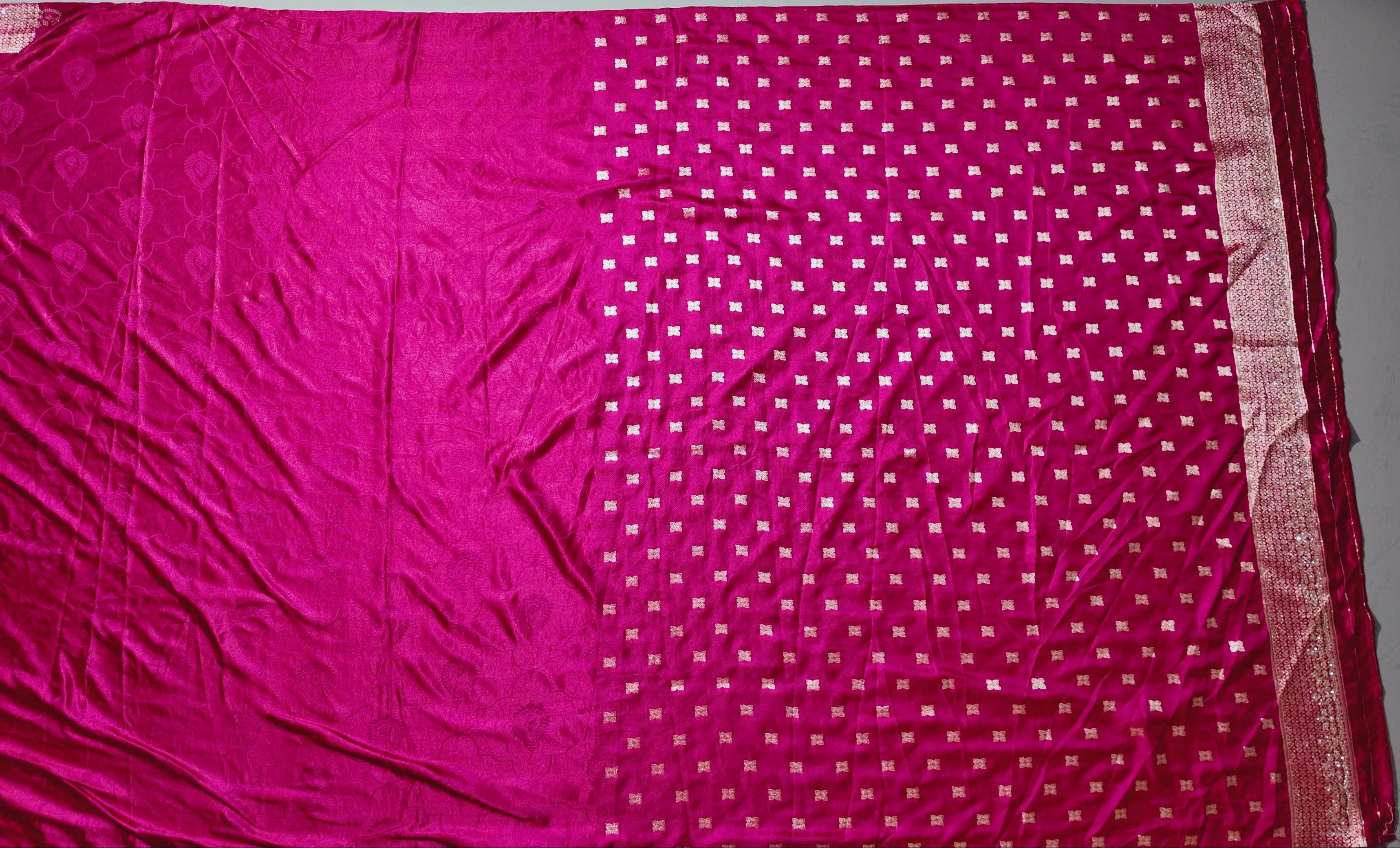 Radiant Fuchsia Dreams Saree with Intricate Patterns",