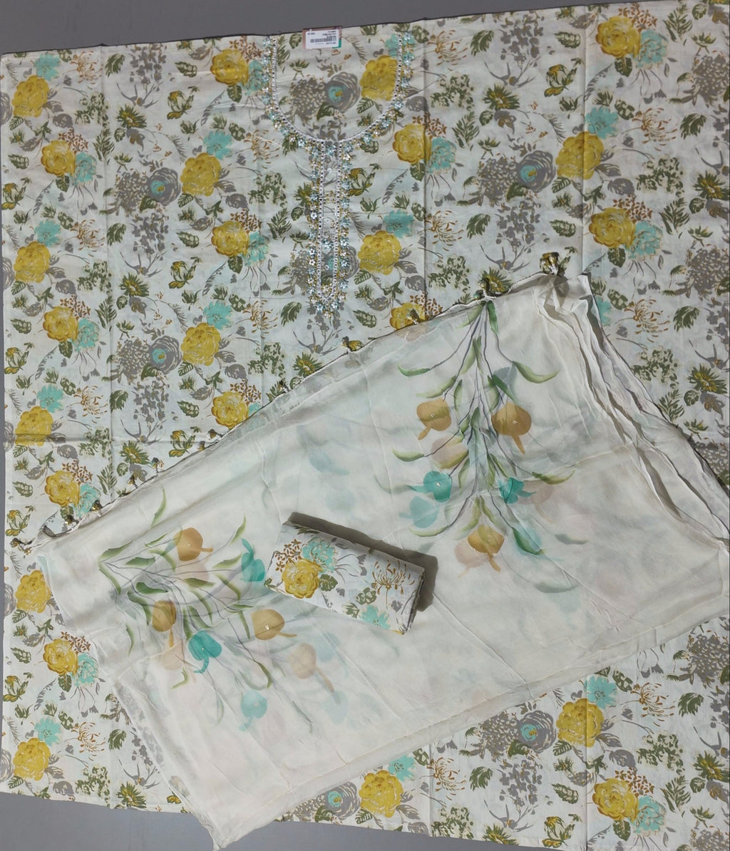 Botanical Bliss: Unstitched Suit for Chic Comfort