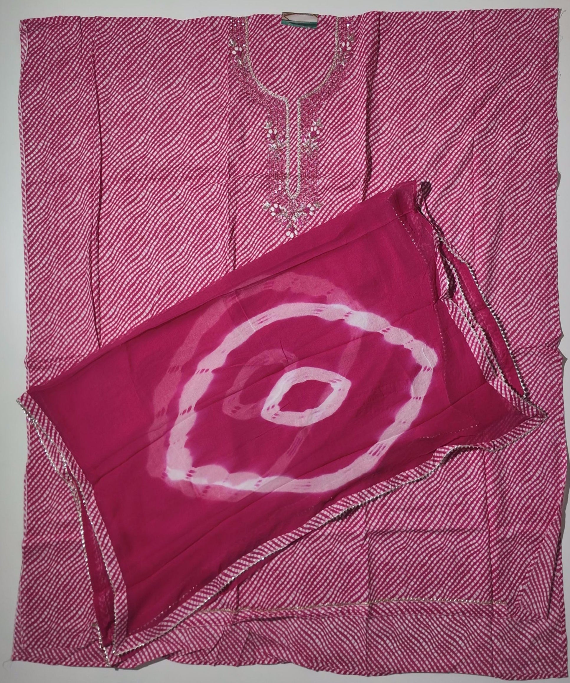 Vibrant Fuchsia Gleam: Embroidered Unstitched Suit Bliss