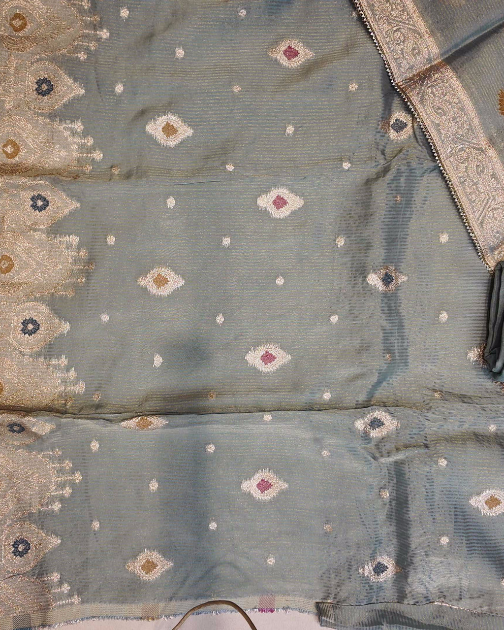 Barcode D0012522570 - Category 6