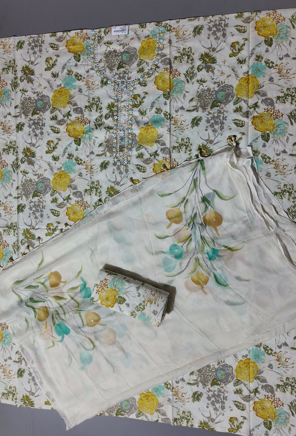 Botanical Bliss: Unstitched Suit for Chic Comfort