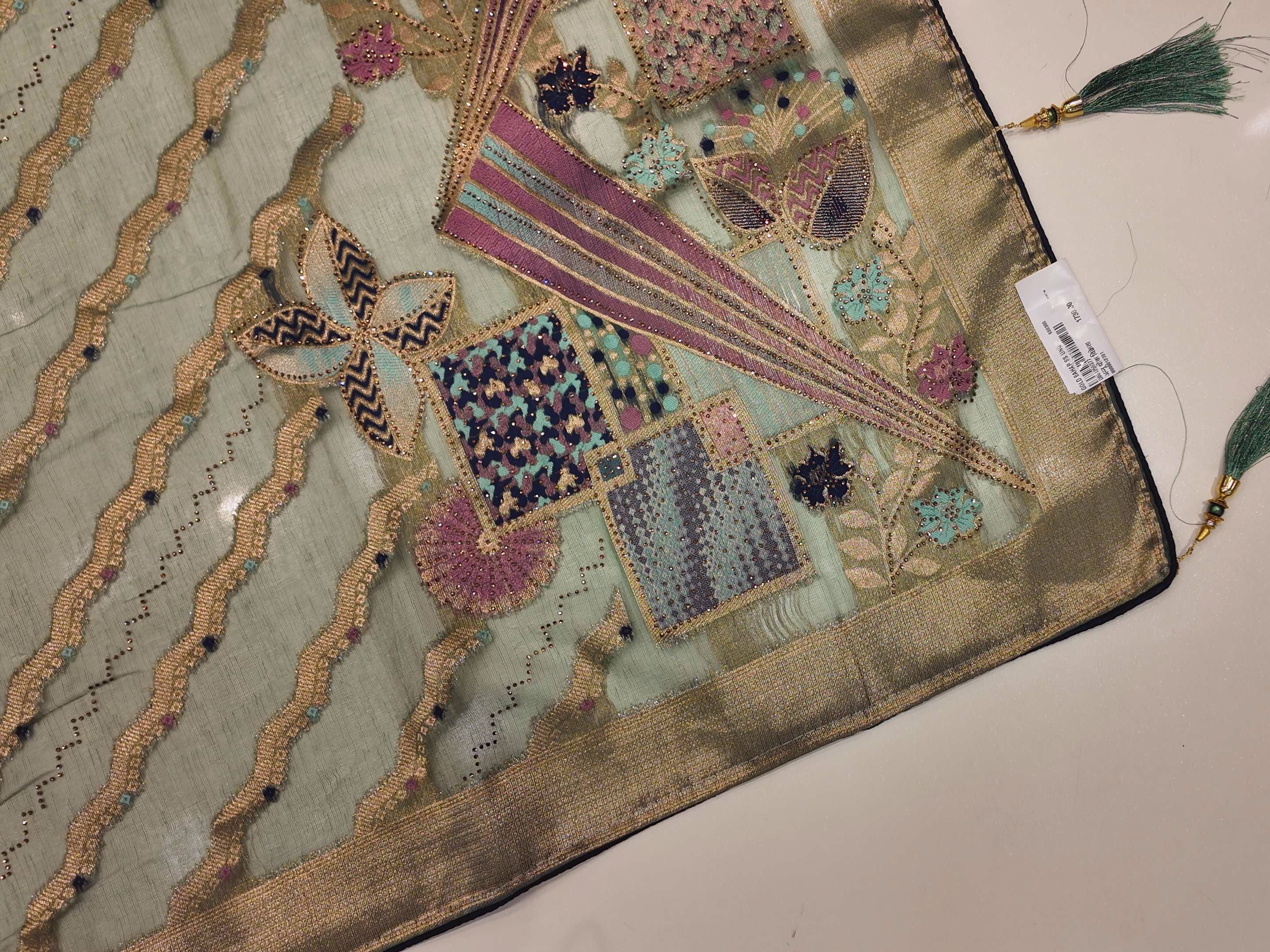 Barcode D001259377 - Category 6