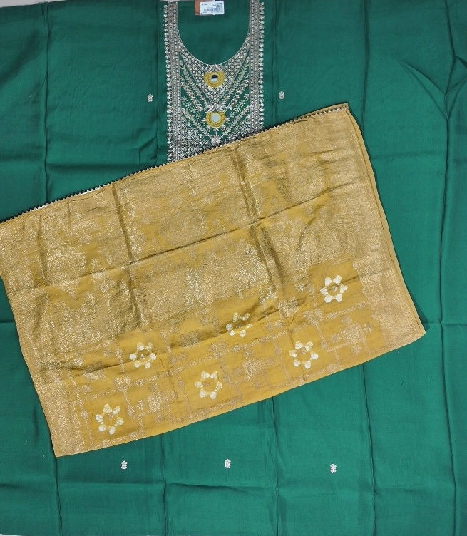 Emerald Green Embroidered Kurta Set - Dark green - Picture 4